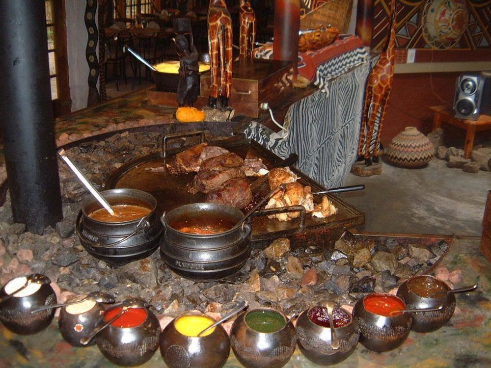 African Cave Lodge Hammanskraal Exterior foto