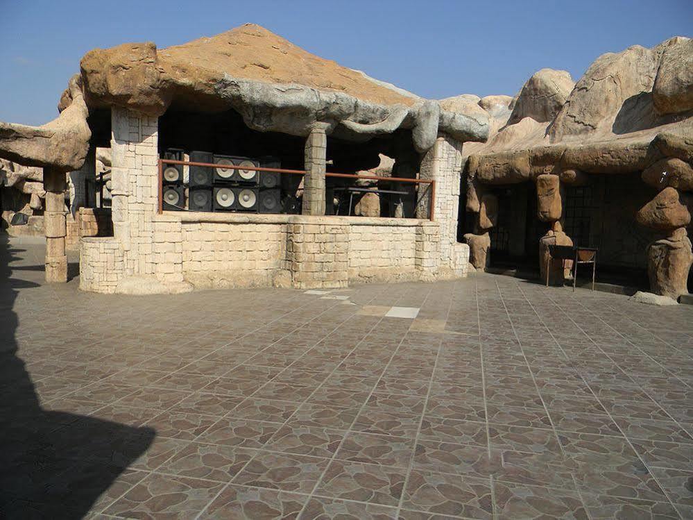 African Cave Lodge Hammanskraal Exterior foto